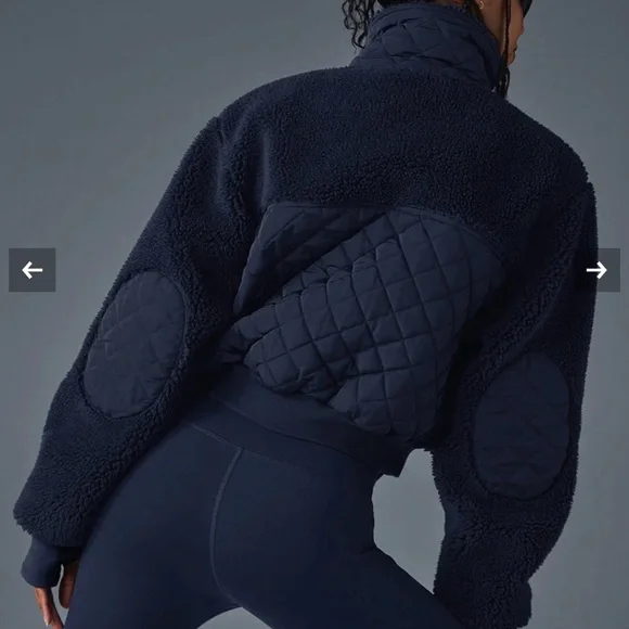 ALO Yoga NWT Women's Edge BomberJacket in Navy - Picture 2 of 13